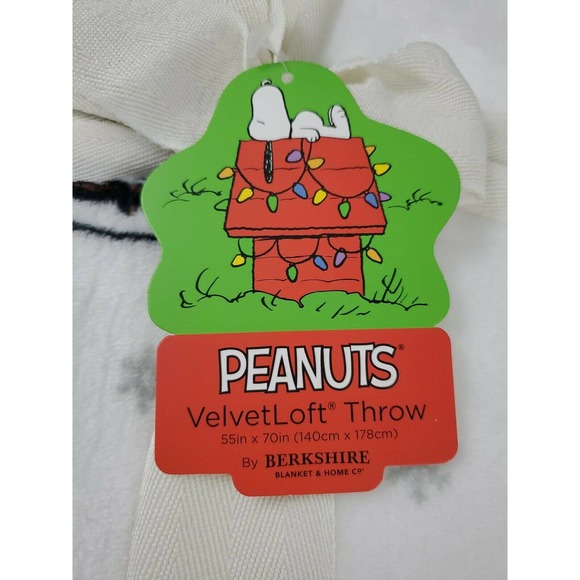 Berkshire Bedding Peanuts Snoopy Berkshire Velvet Soft Blanket